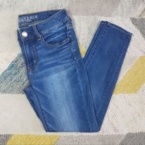 American Eagle Skinny Jegging Jeans 4 SHORT